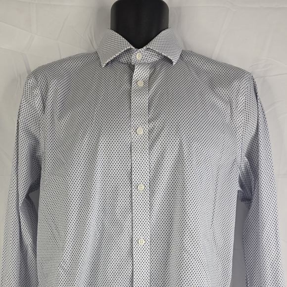 Michael Kors Men's White Blue Patterned Button Down Shirt Size Medium CO-2685 - Picture 3 of 10